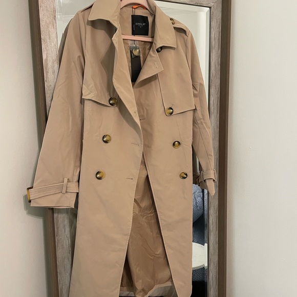 NWT OROLAY 3/4 Trench - Picture 6 of 8